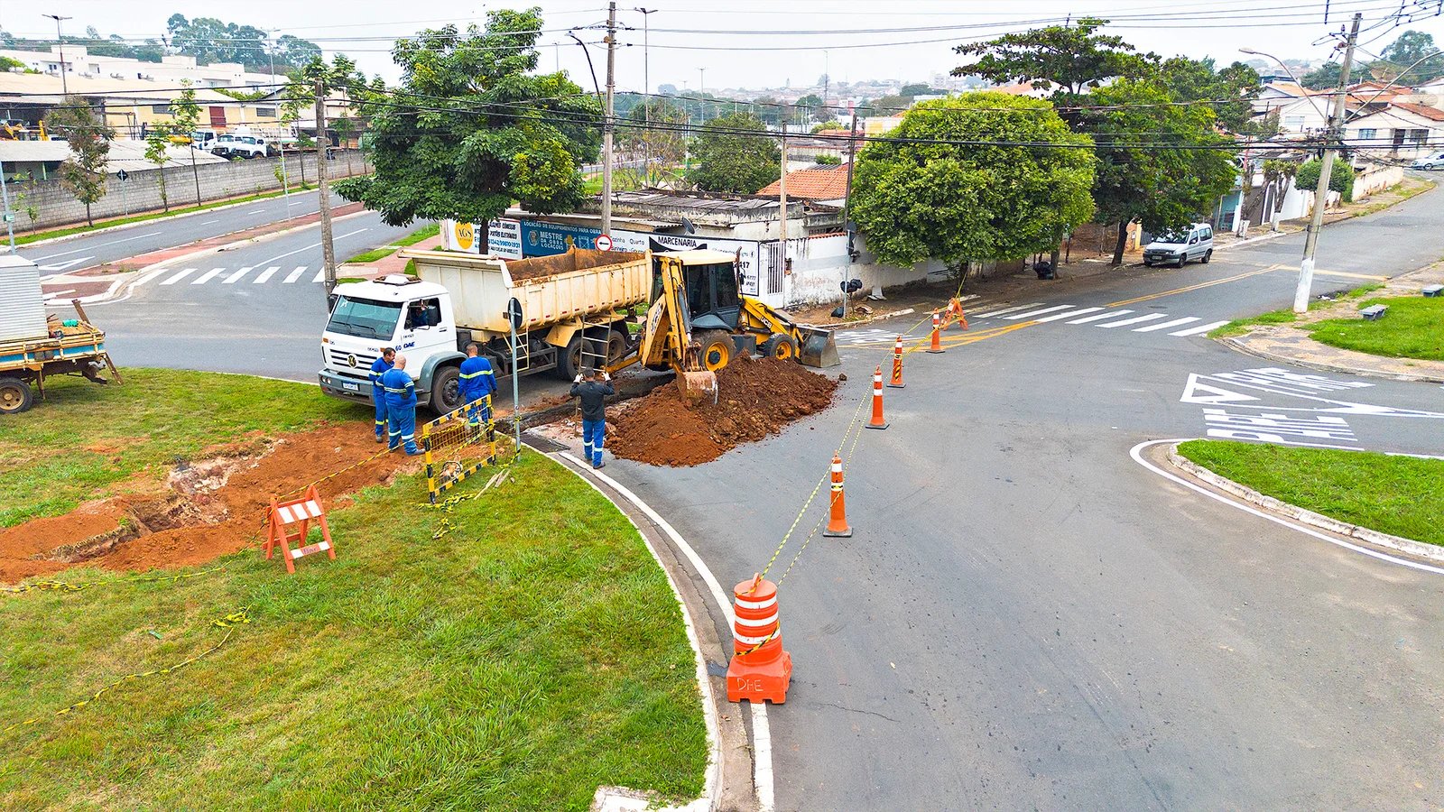 DAE retoma obras de esgoto na região central e altera trânsito até quarta-feira em Santa Bárbara d'Oeste 5 DJI 0488