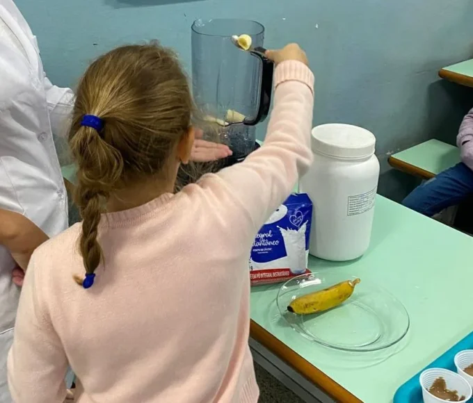 Escolas Municipais da Prefeitura de Nova Odessa recebem acoes de Educacao Alimentar e Nutricional.jp