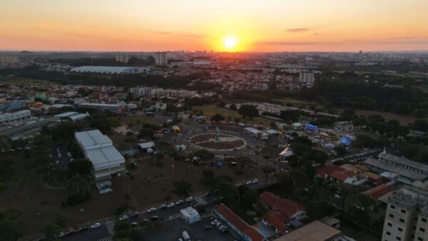 Prefeitura por do sol