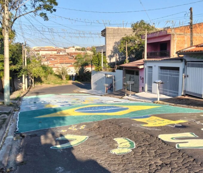 Tradição da Copa une moradores do São Joaquim e transforma rua em cenário de celebração em Santa Bárbara d’Oeste 14 WhatsApp Image 2026 06 08 at 21.03.31 1