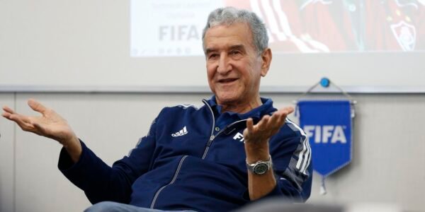carlos alberto parreira ex tecnico selecao bras.jpg