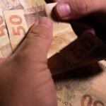 Caixa começa a pagar Bolsa Família de junho 10 realdinheiro moeda 1310202270