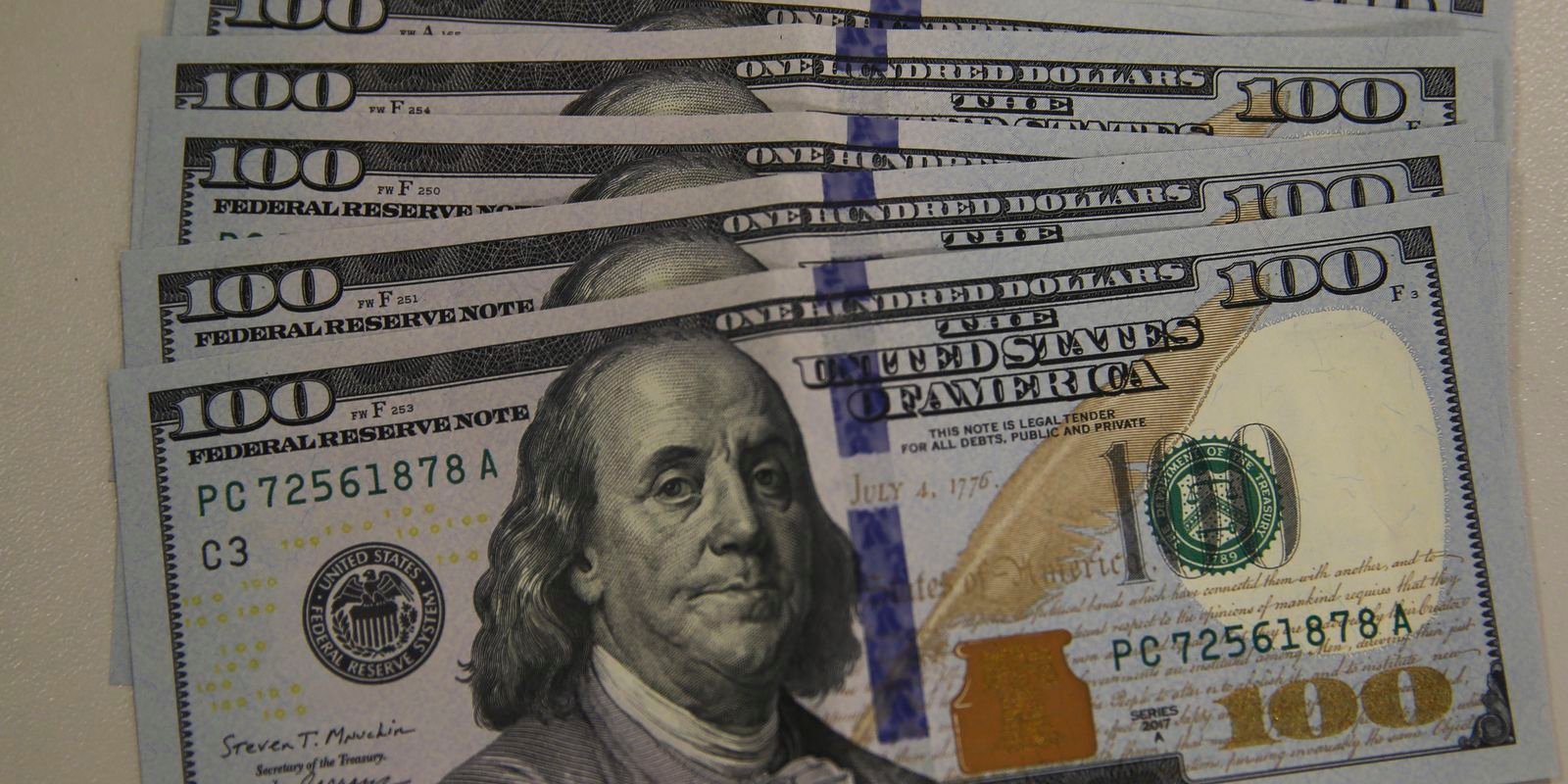 Dólar cai para R$ 5,08, e bolsa recua pela quarta vez consecutiva 5 1784588420 dolar moeda 0803221209