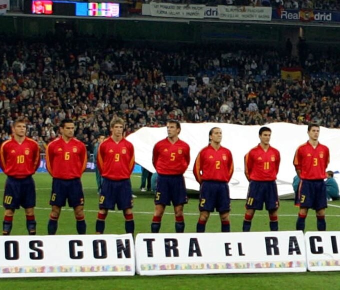 Duelo entre Argentina e Inglaterra é prova de fogo contra o racismo 14 2004 11 17t000000z 212728140 rp5drhxyhmac rtrmadp 3 sport soccer spain racism
