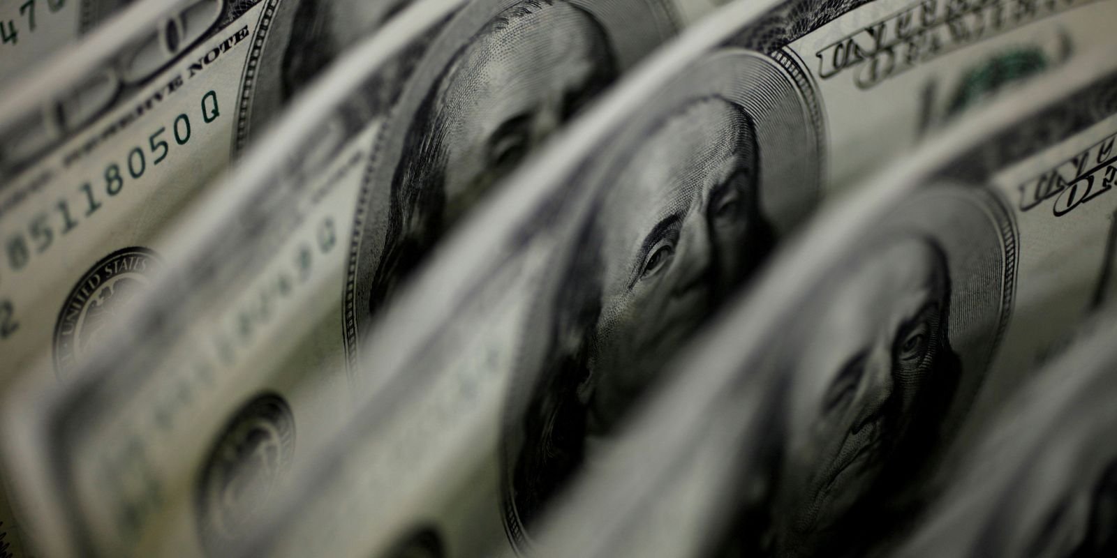 Dólar sobe para R$ 5,11, e bolsa fica estável, apesar de tensão global 5 2021 10 06t120841z 1 lynxmpeh950lf rtroptp 4 dolar abre
