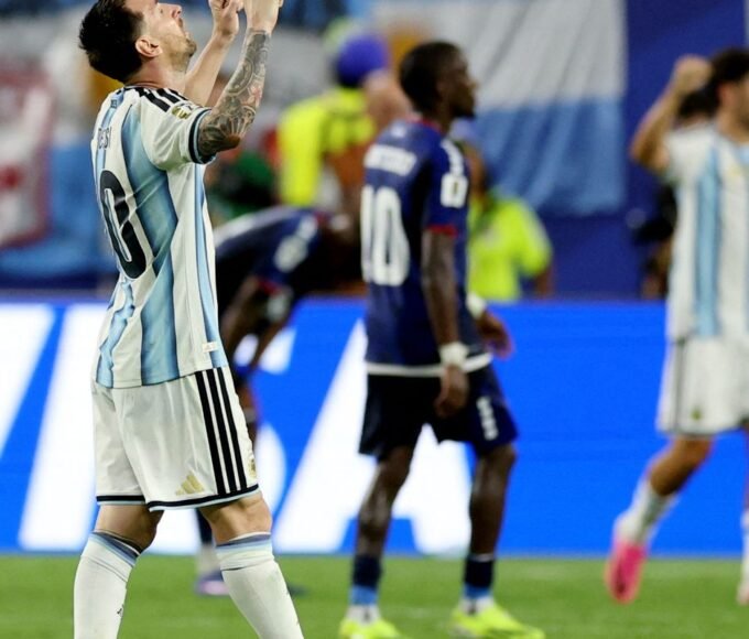 2026 07 04t004629z 1429877924 up1em74025f34 rtrmadp 3 soccer worldcup arg cpv