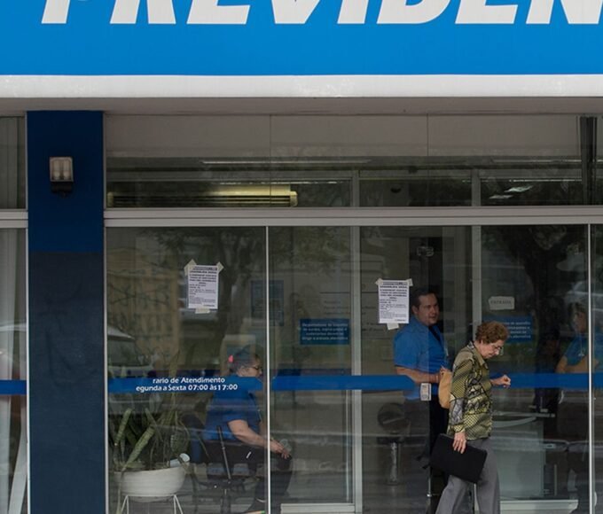 Governo destina R$ 547 milhões para ressarcir beneficiários do INSS 14 966946 07072015 dsc 5210bbn