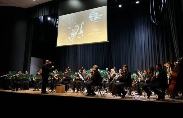 Banda Sinfonica durante apresentacao em Hortolandia