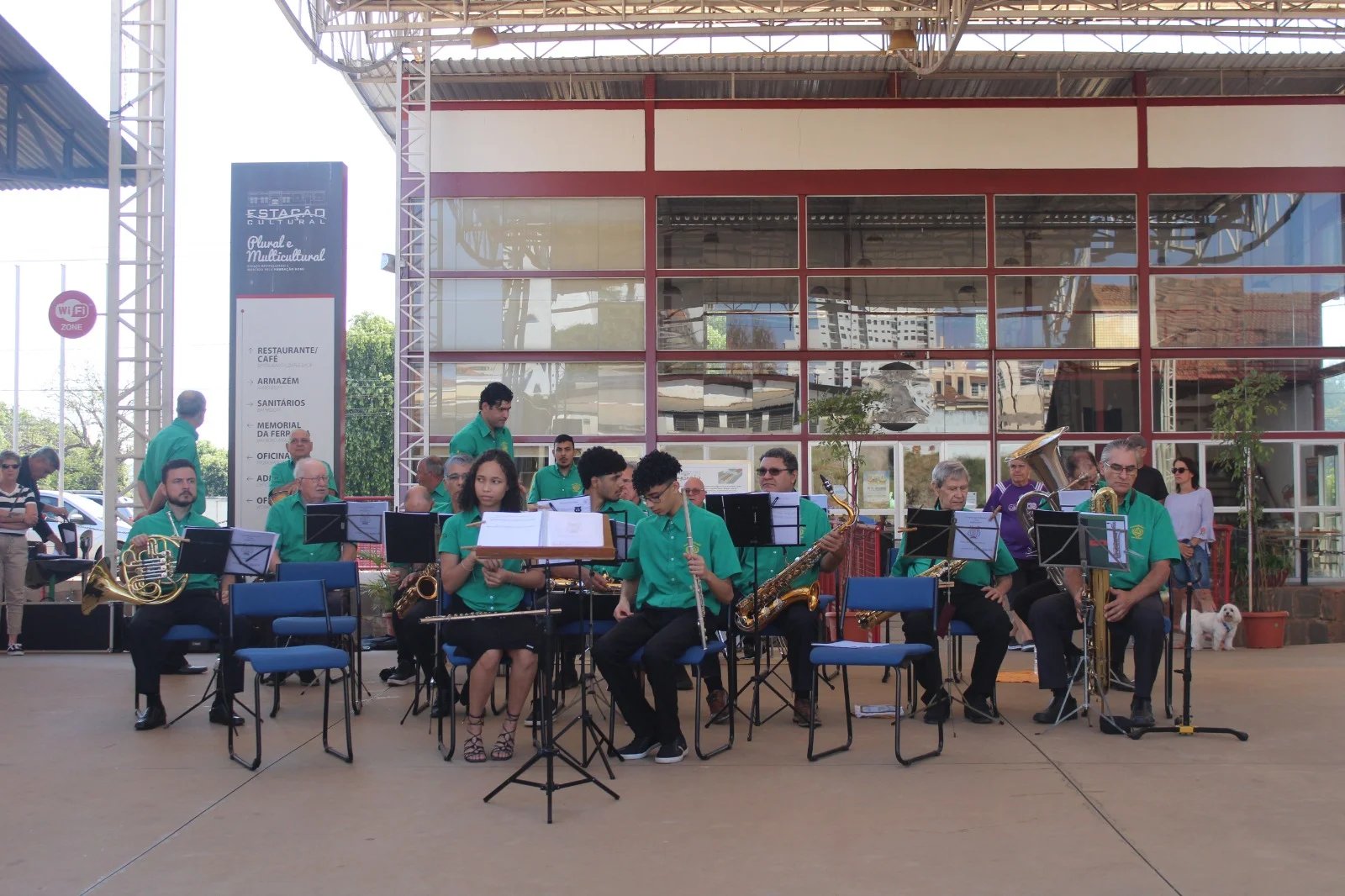 Estação Cultural recebe apresentação da COMUB e abre inscrições para oficina de Cartonagem 5 COMUB