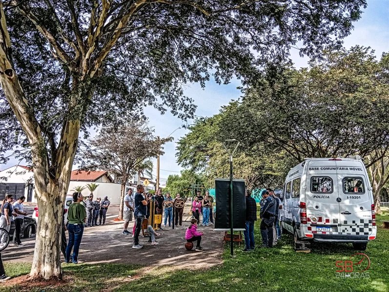 Jardim Flamboyant fortalece rede de proteção com entrega de placas do Programa Vizinhança Solidária 5 CONSEG