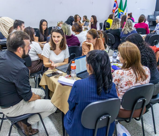 Capivari recebe oficina regional para elaboração dos Planos Municipais de Educação 14 IMG 0331 scaled