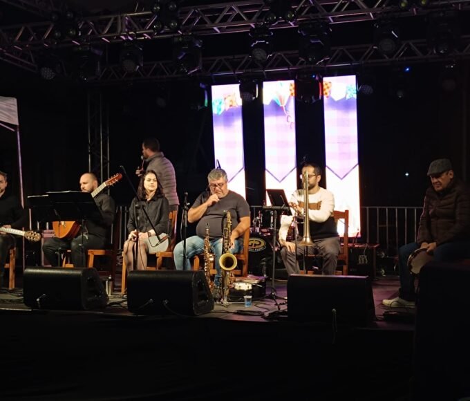 Secretaria de Cultura retoma programa Domingos Musicais com apresentações gratuitas na Praça Central 14 Seresteiros de Capivari