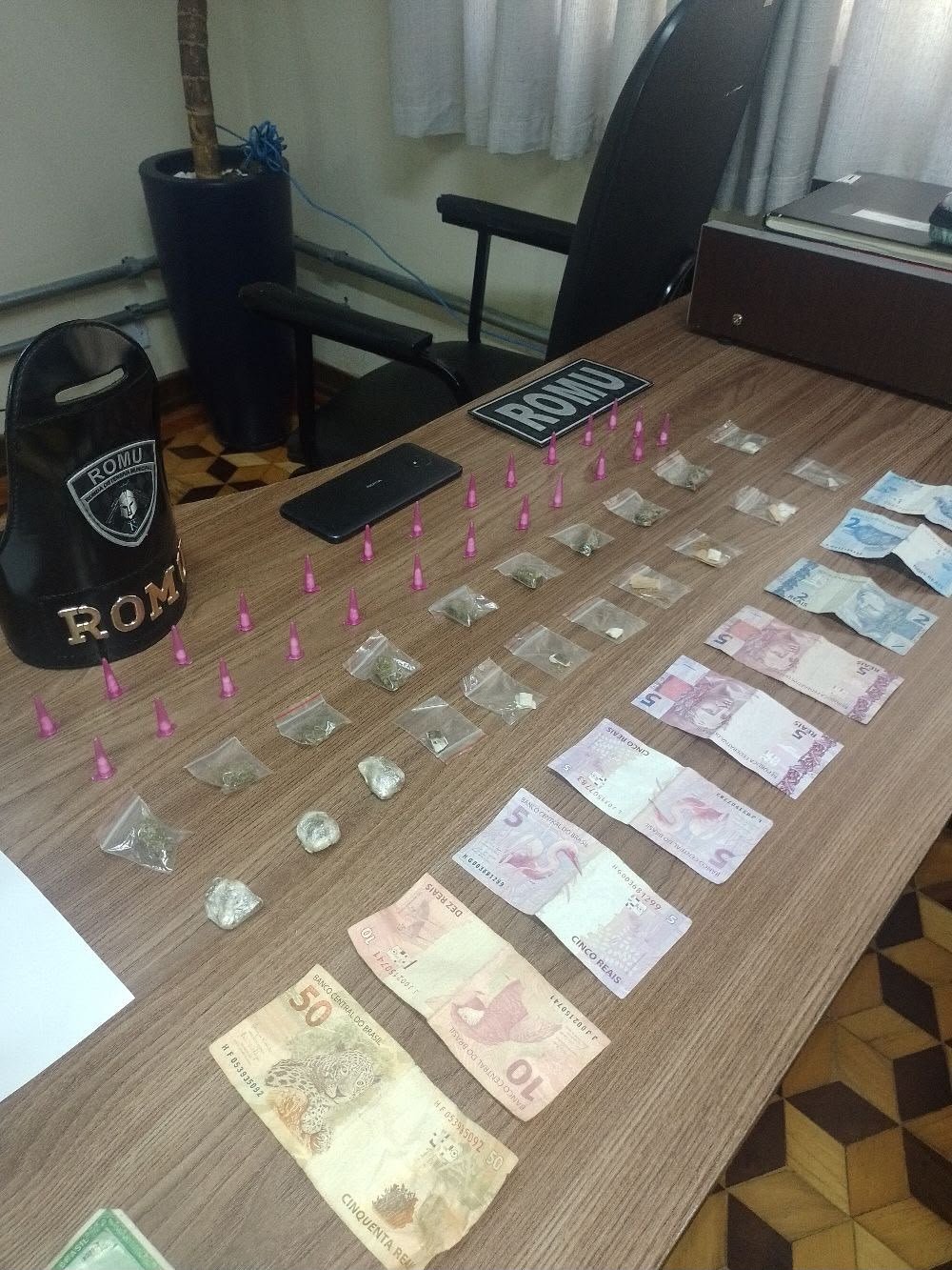 Guarda Civil prende homem por tráfico de drogas durante patrulhamento no bairro São Luís 5 WhatsApp Image 2026 07 21 at 15.16.06