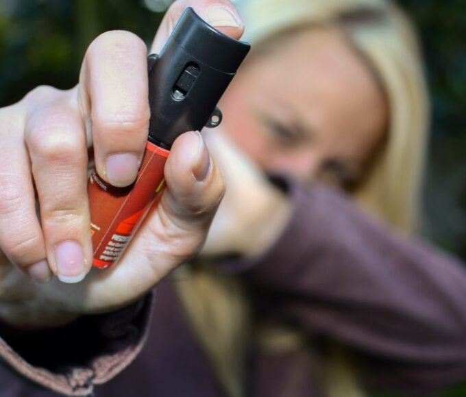 Spray de pimenta para mulher é medida paliativa, diz promotora 14 adobestock 121143072