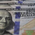 Dólar supera R$ 5,20, e bolsa cai com expectativa por juros nos EUA 11 dolar moeda 0803221206