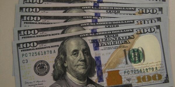 dolar moeda 0803221209