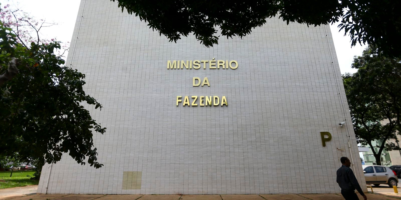 Governo deve recorrer ao STF sobre PEC de agentes de saúde 5 fachada ministerio mcamgo abr 100420231818 30