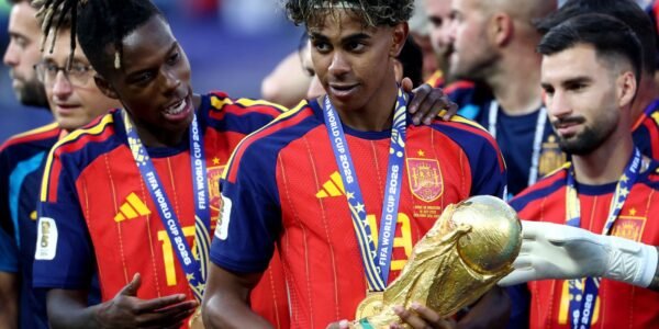 nico willians yamal baena espanha bicampea mundial 2026