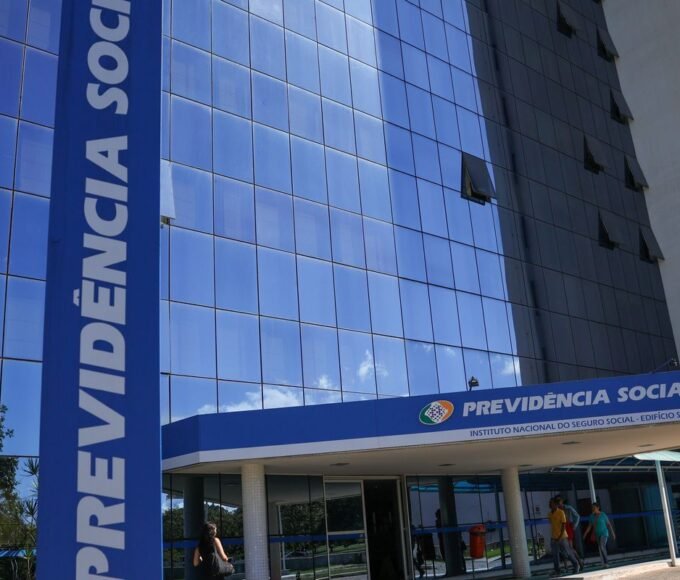 Previsão de gastos com INSS em 2027 é reduzida em R$ 5 bilhões 14 09052025 pzzb8446