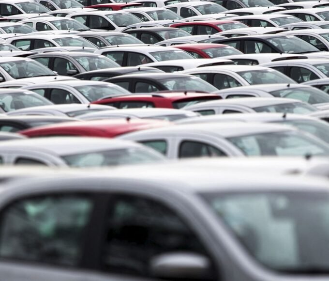Emplacamentos de veículos cresceram 10% em julho 14 2022 01 06t155235z 1 lynxmpei050mm rtroptp 4 volkswagen brazil