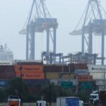 Empresas atingidas por tarifaço e guerras terão R$ 13,5 bi em crédito 10 2026 07 22t222308z 1 lynxmpem6l22t rtroptp 4 usa trump tariffs brazil