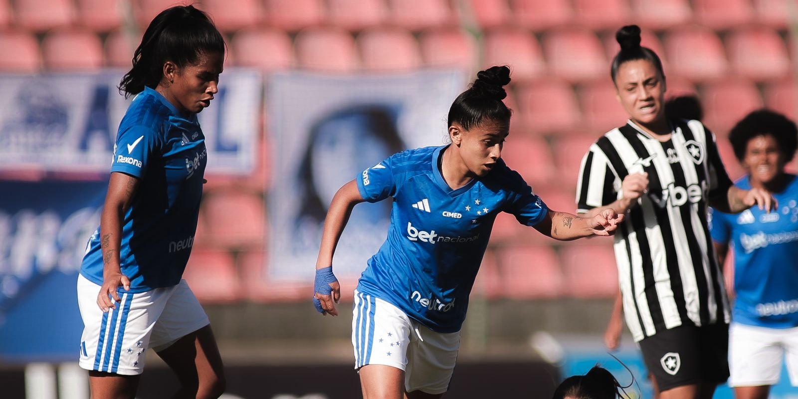 Cruzeiro vence Botafogo no Brasileirão Feminino 5 55436142360 6b542f202e o