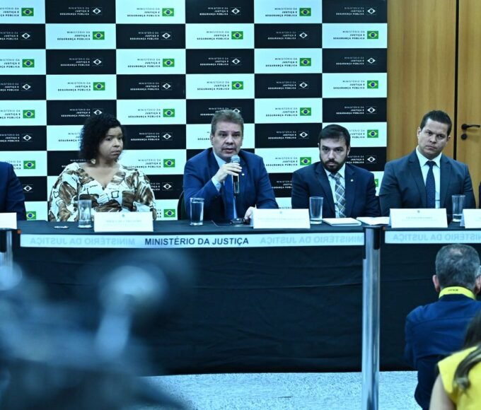 MJ detalha operação para desarticular ataques a Brasília 12 55442918805 a4dd920cf6 o
