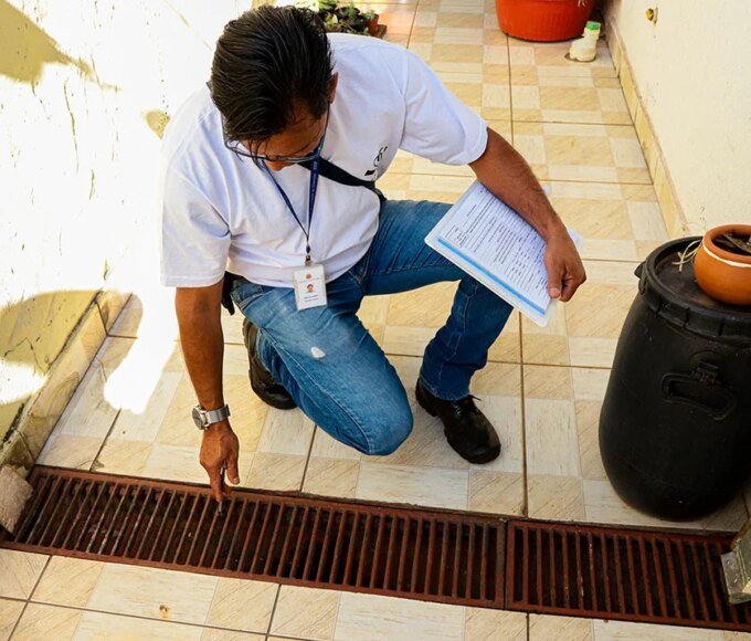Santa Bárbara intensifica ações de prevenção a escorpiões e leva experiência com tecnologia a webinar estadual 14 ACAO ESCORPIAO