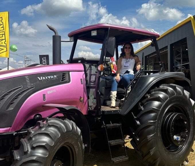 Agricultura familiar é apontada por Isabela Gouveia como caminho para fortalecer economia e renda no interior de São Paulo 14 Isabela Gouveia na AGRISHOW 2 e1787593338360