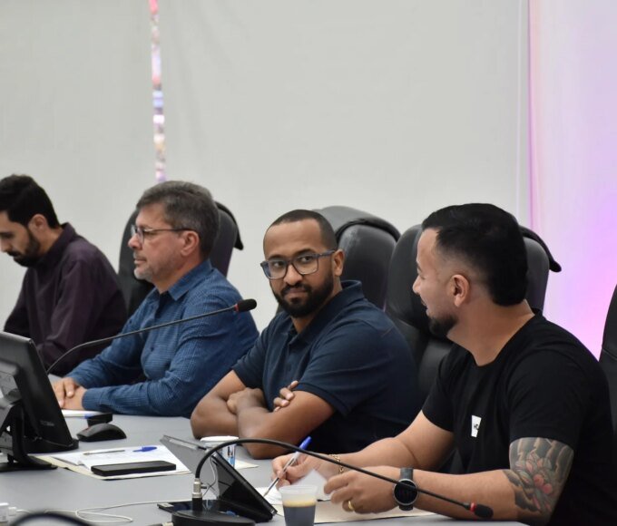 Câmara de Santa Bárbara aprova projetos e dez moções durante reunião ordinária 14 Mesa Diretora