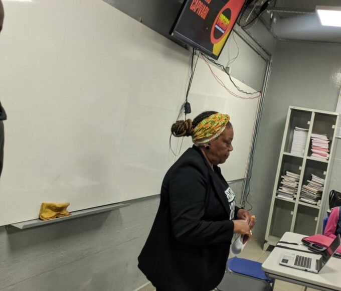 Coordenadoria da Promoção da Igualdade Racial leva palestras sobre combate ao racismo às escolas de Capivari 14 Pasqualina 2