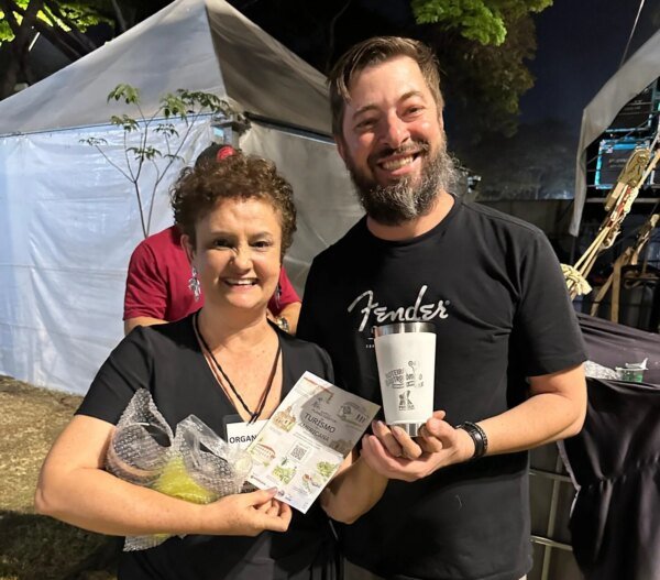 Pesquisa de demanda turistica no Roteiro Gastronomico foto Beatriz Costa 3 scaled e1788197351562