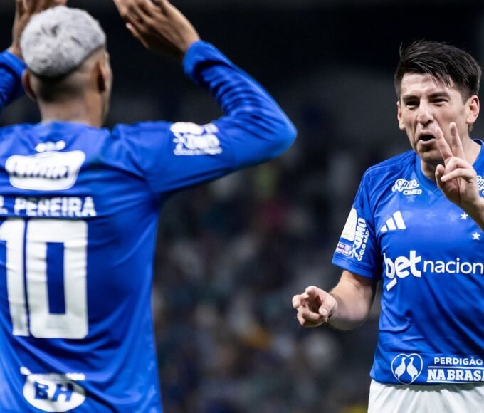 Cruzeiro vence Flamengo e Palmeiras agradece no Brasileirão 14 cruzeiro vence flamengo e palmeiras agradece no brasileirao