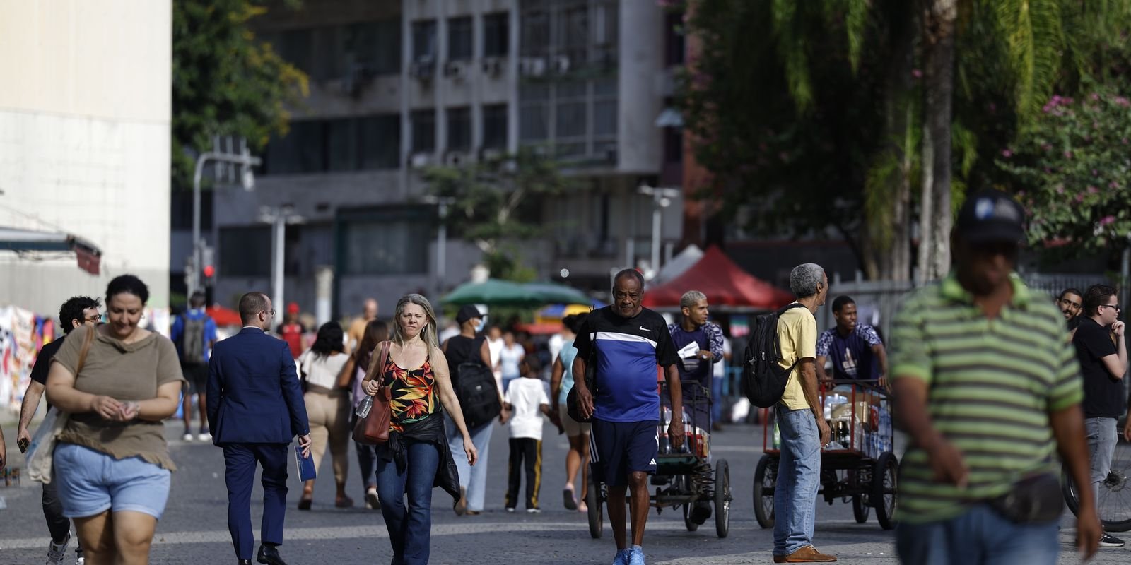 Crescimento populacional caiu para 0,37% em 2026, estima IBGE 5 d6a7603