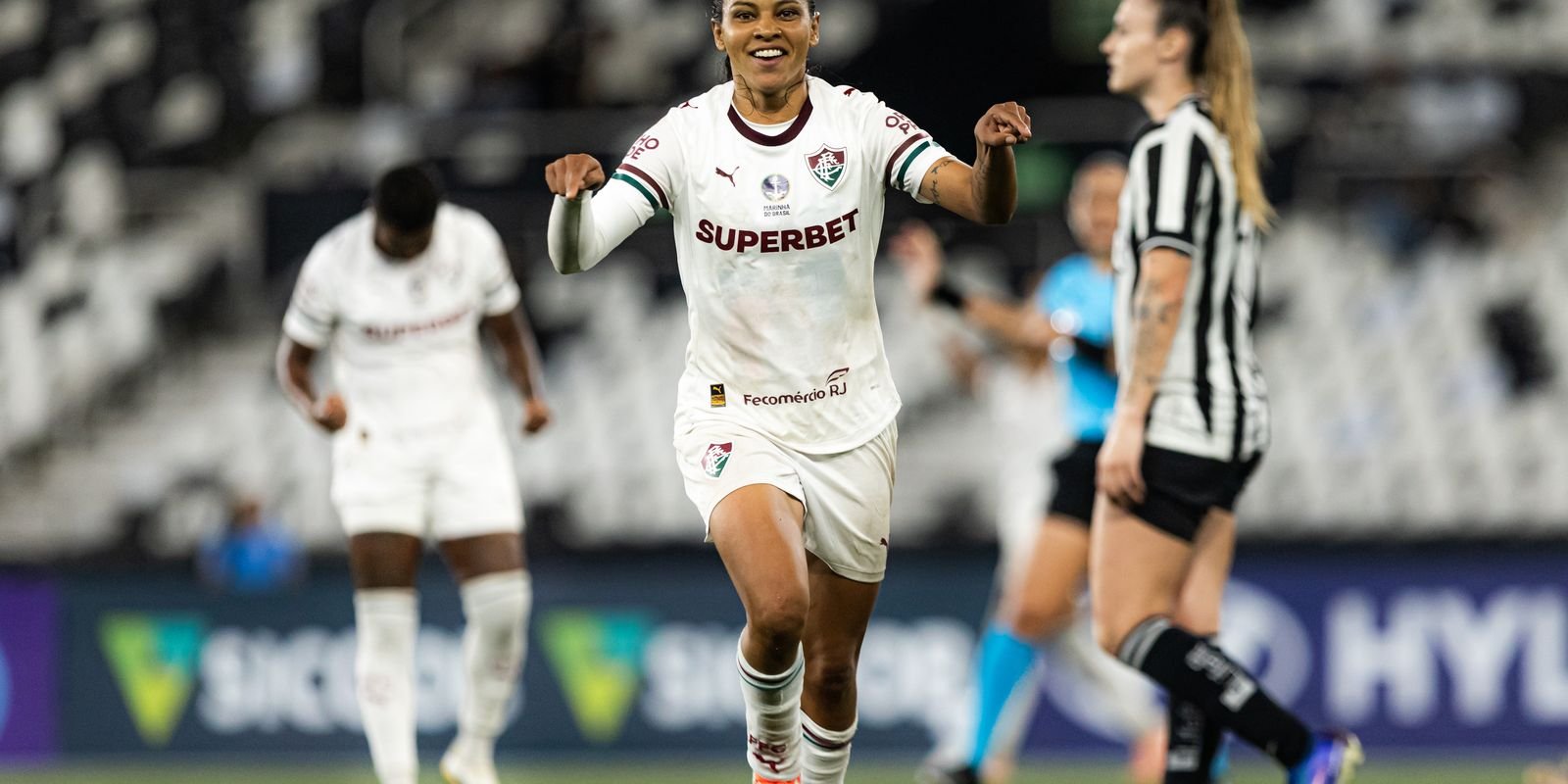 Fluminense domina, vence e complica Botafogo no Brasileirão Feminino 5 fluminense e botafogo