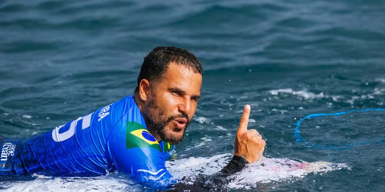 WSL: Ítalo Ferreira domina tubos em Teahupo’o e avança às semifinais 5 italo ferreira 26tahiti 0z4a9976 matt dunbar