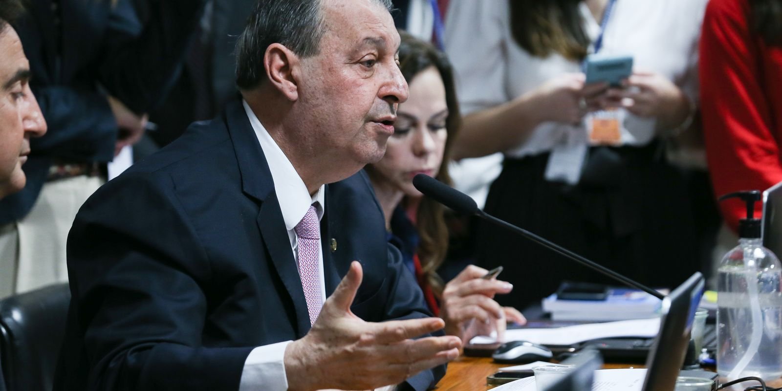 Relator da CCJ do Senado vota a favor da PEC do fim da escala 6x1 5 lula9505 6