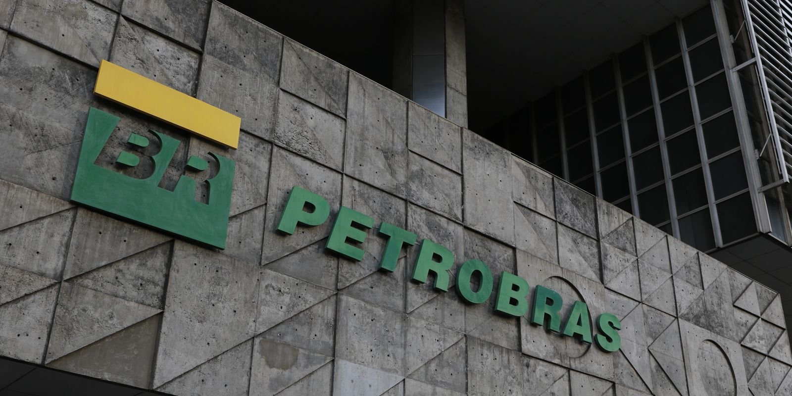 Petrobras tem lucro líquido de R$ 52,4 bi no segundo trimestre 5 mg 1446 0