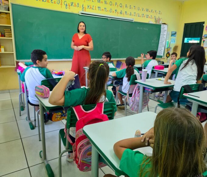 Santa Bárbara d'Oeste alcança maior nota do IDEB no período pós-pandemia 14 voltas aulas 01
