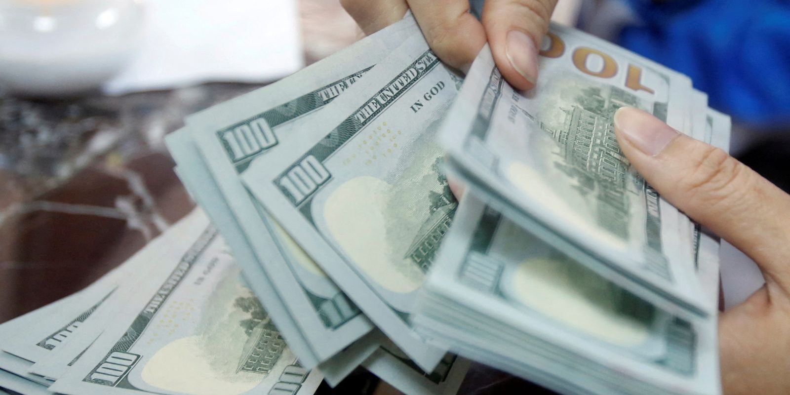 Dólar sobe e fecha perto de R$ 5,15 com aversão a risco 5 2026 02 26t200758z 1 lynxmpem1p1ak rtroptp 4 dollar hedging bny