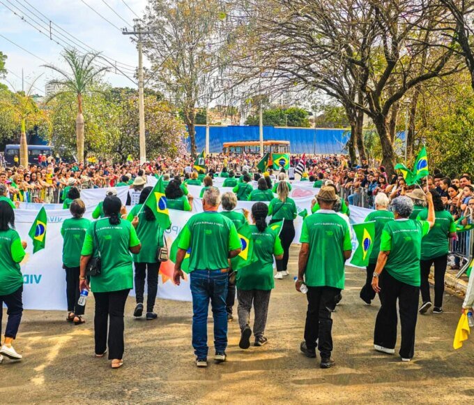 DESFILE CIVICO 1 1024x732