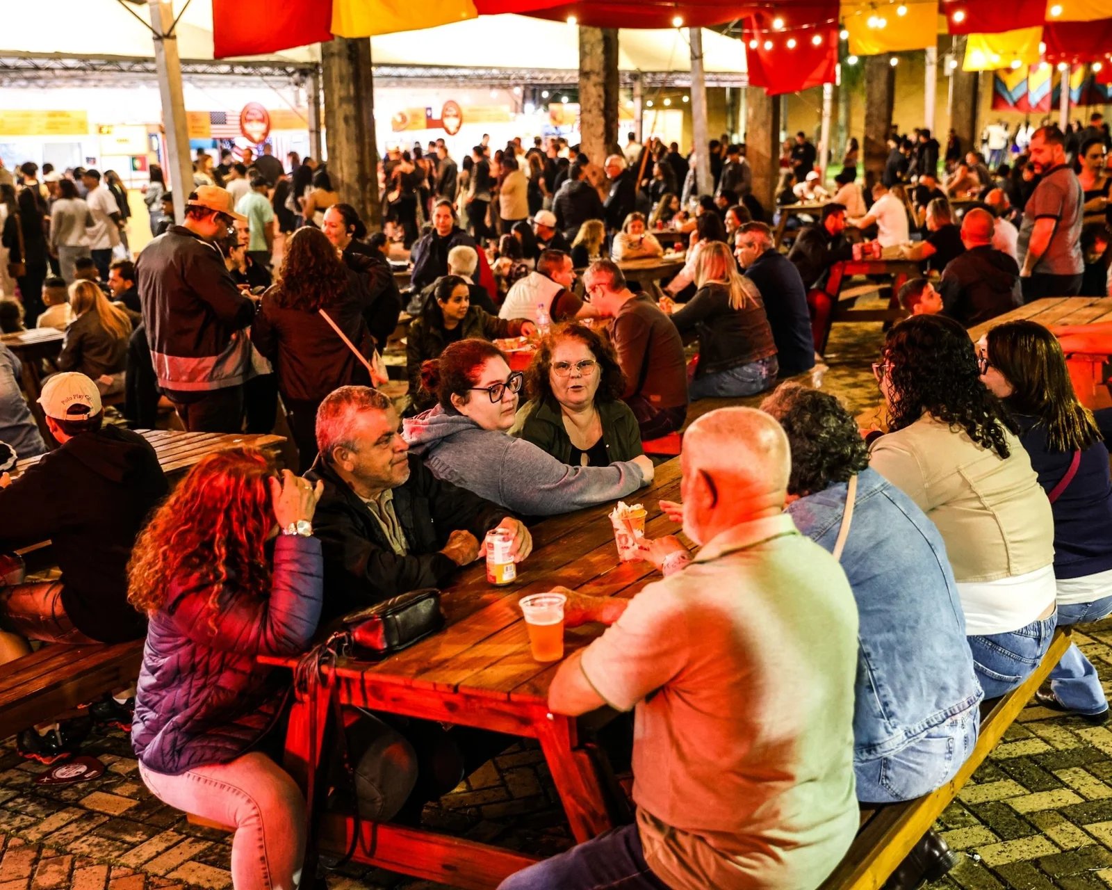 FEIRA DAS NACOES ALIMENTACAO