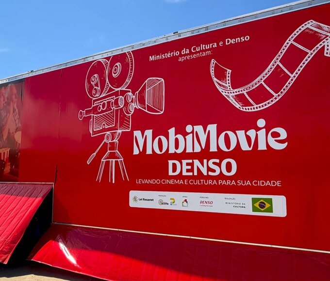 Cinema gratuito será levado à Praça Central de Santa Bárbara d’Oeste durante três dias 14 MOBIMOVIE DENSO 1