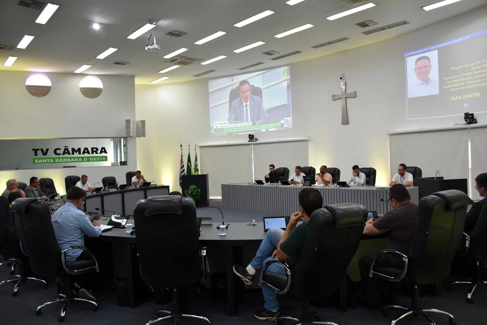 Câmara de Santa Bárbara aprova prioridade no atendimento psicológico a vítimas de abuso 5 camara sbo 1