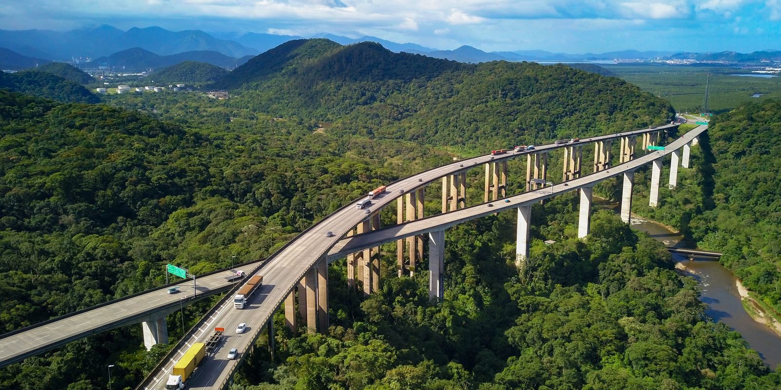 Brasil deve dobrar investimentos para zerar déficit em infraestrutura 5 dji 0068
