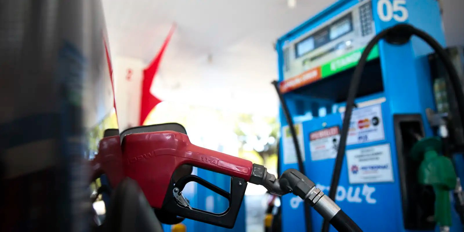 Senacon vai investigar 70 postos por aumento abusivo de preços 5 posto de gasolina jfcrz abr 0605223810 0