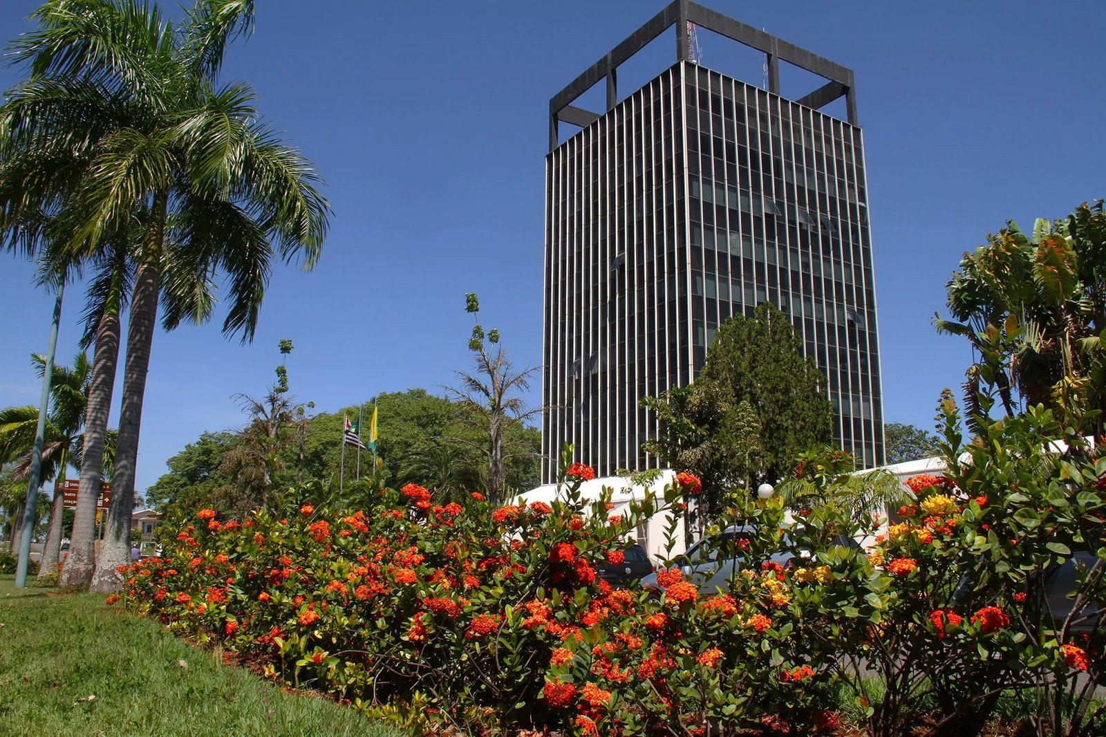 Prefeitura de Santa Bárbara d’Oeste convoca 20 aprovados em concurso público 5 prefeitura 01 imprensa