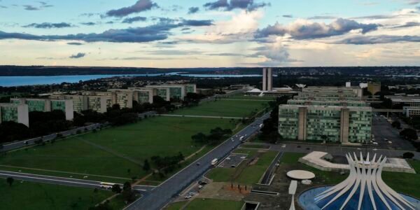 1792762039 brasilia 60 anos esplanada dos ministerios 0420202390 2