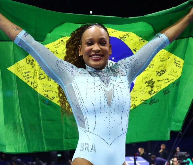 Rebeca Andrade conquista o tricampeonato no Mundial de Ginástica na Holanda 12 2026 10 24t133541z 1335199391 up1emao11rgeg rtrmadp 3 gymnastics world