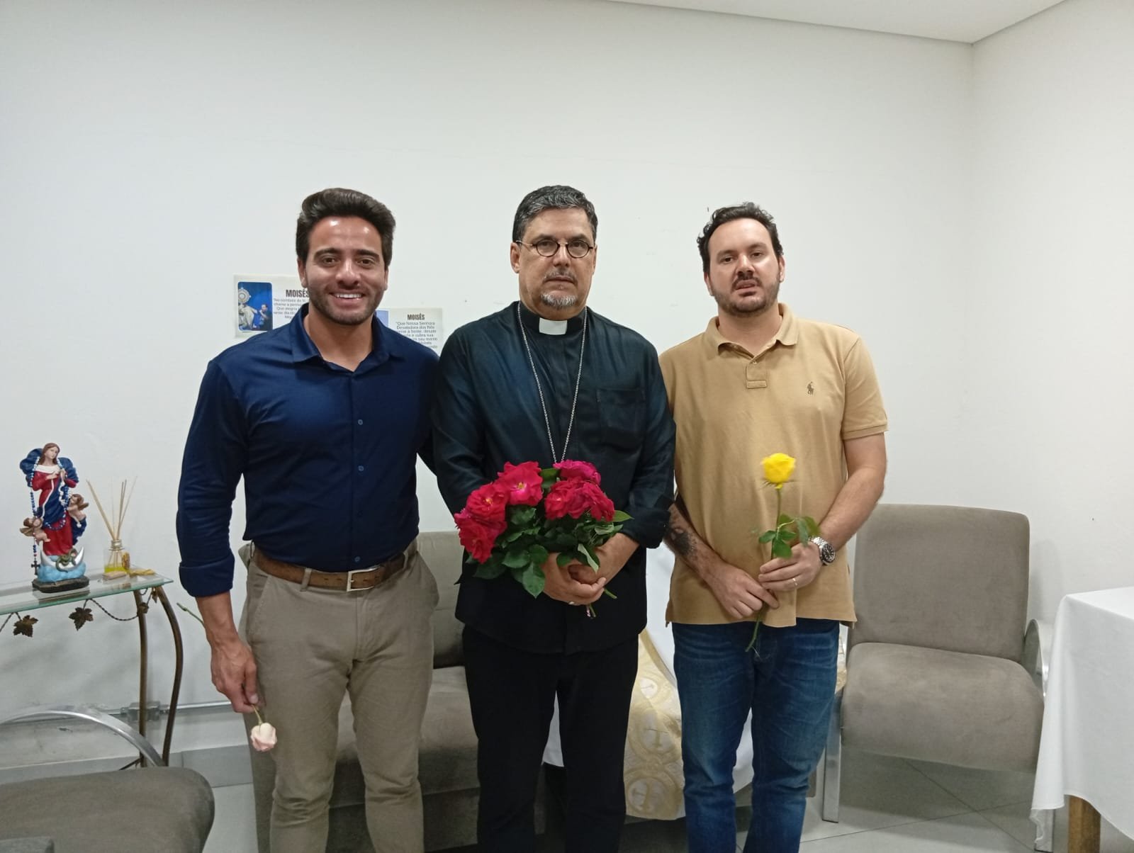 Candidatos participam de celebração religiosa e apresentam propostas em Santa Bárbara d’Oeste 5 Casa de Maria